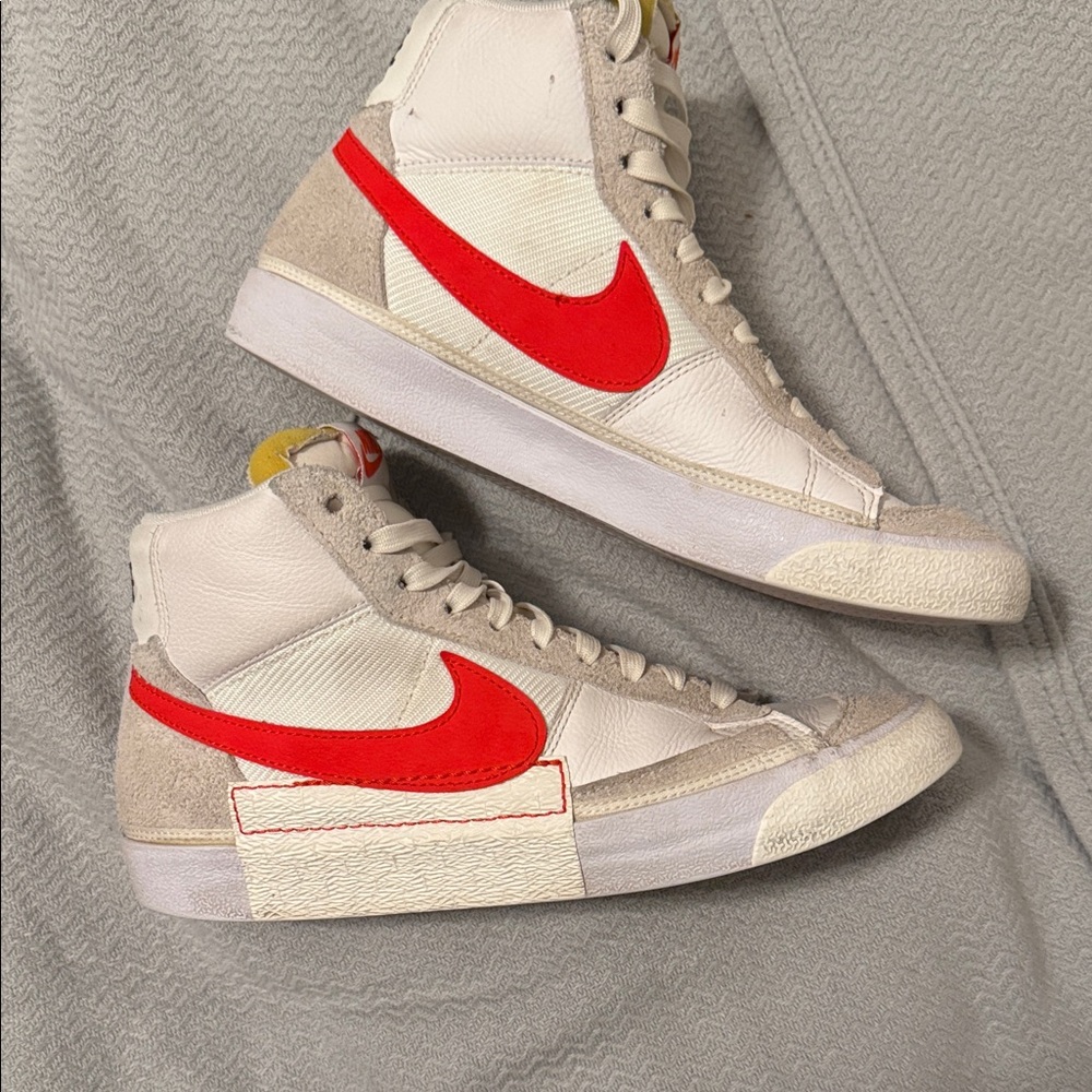 Nike Blazer Mid 77 pro Club Remastered White/Sail/Habanero size 8.5